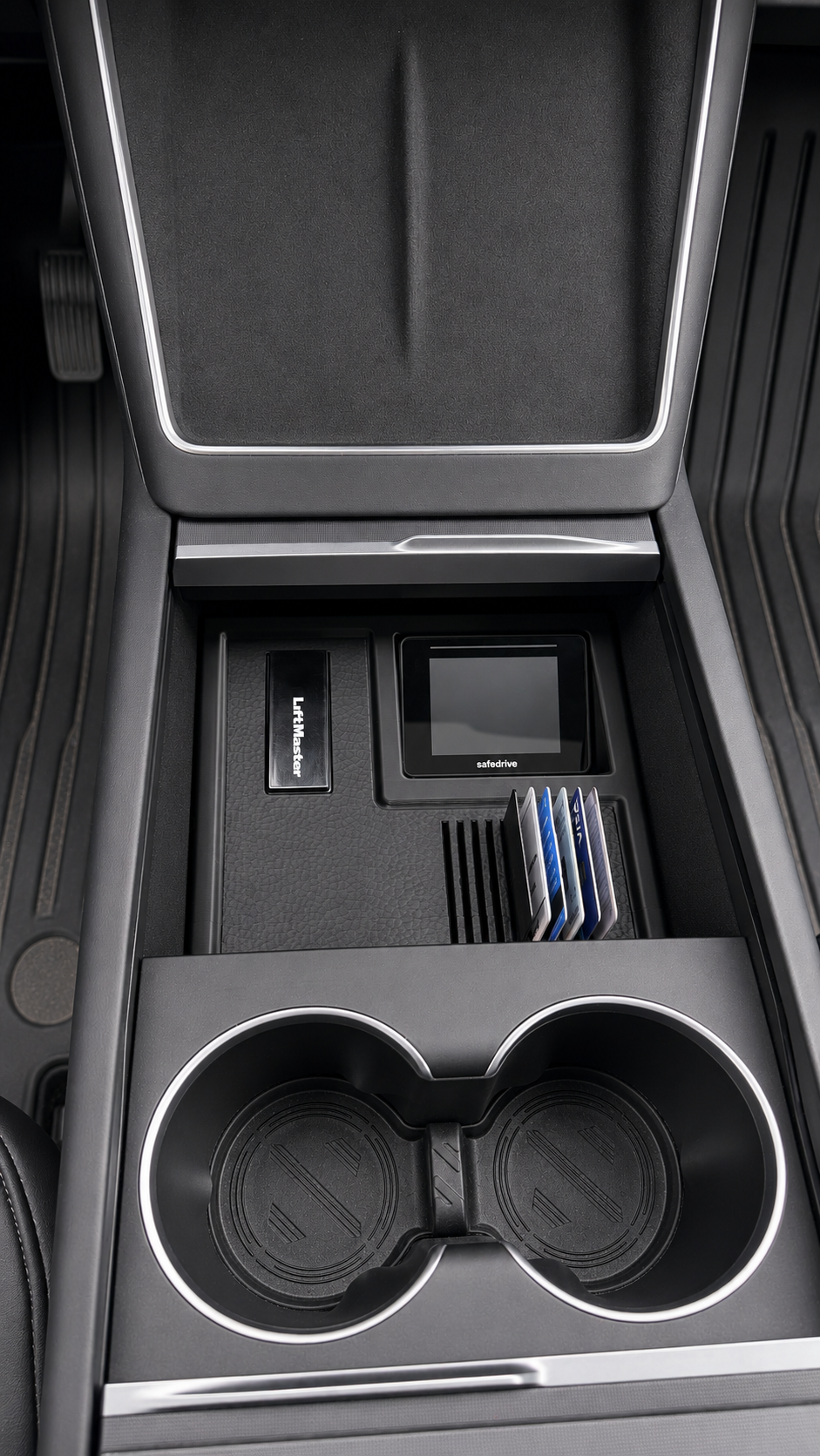 Safedrive midtkonsollfeste med LiftMaster-holder og kortspor – Tesla Model 3 Highland 2023→